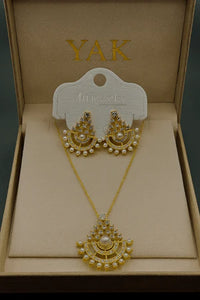 Majestic Pearl Fan Pendant Set