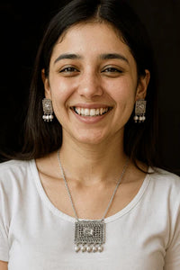 Rectangular Filigree Pearl Set