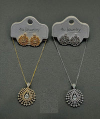 Royal Teardrop Necklace Set